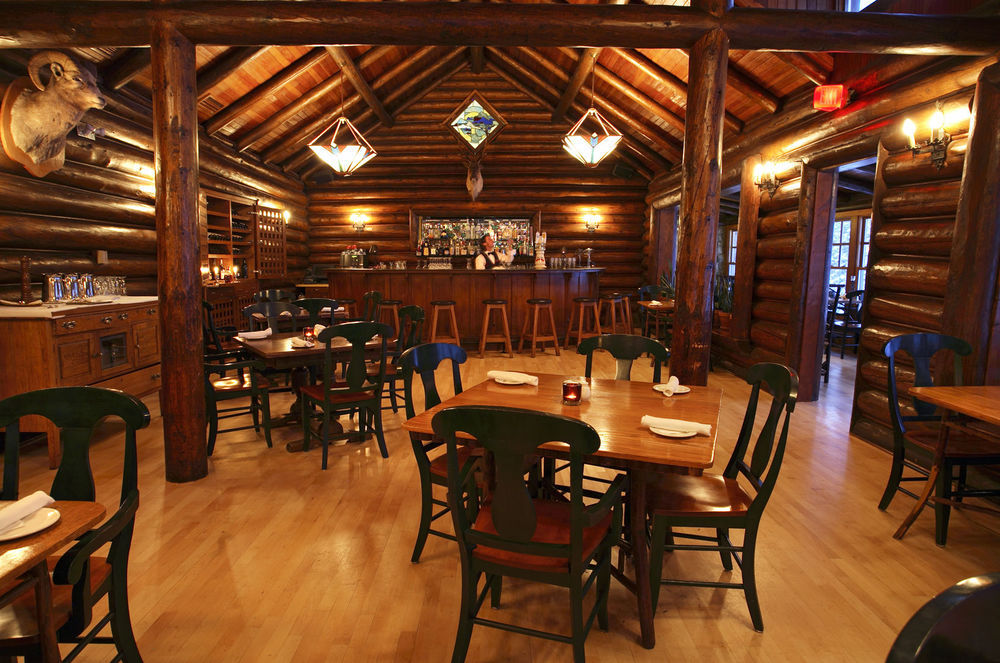 Deer Lodge Lake Louise Restaurante foto